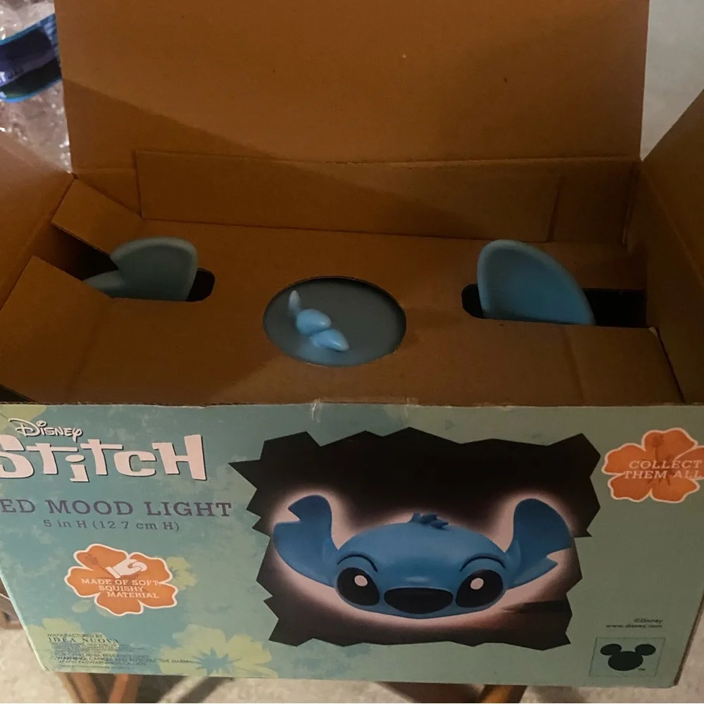 Disney Stitch LED Mood Light - Vibrant Blue - Picture 10 of 12